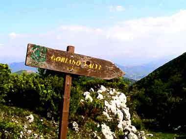Goriano Sign